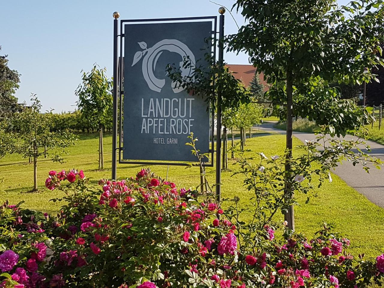 Отель Landgut Apfelrose Фридрихсхафен Экстерьер фото